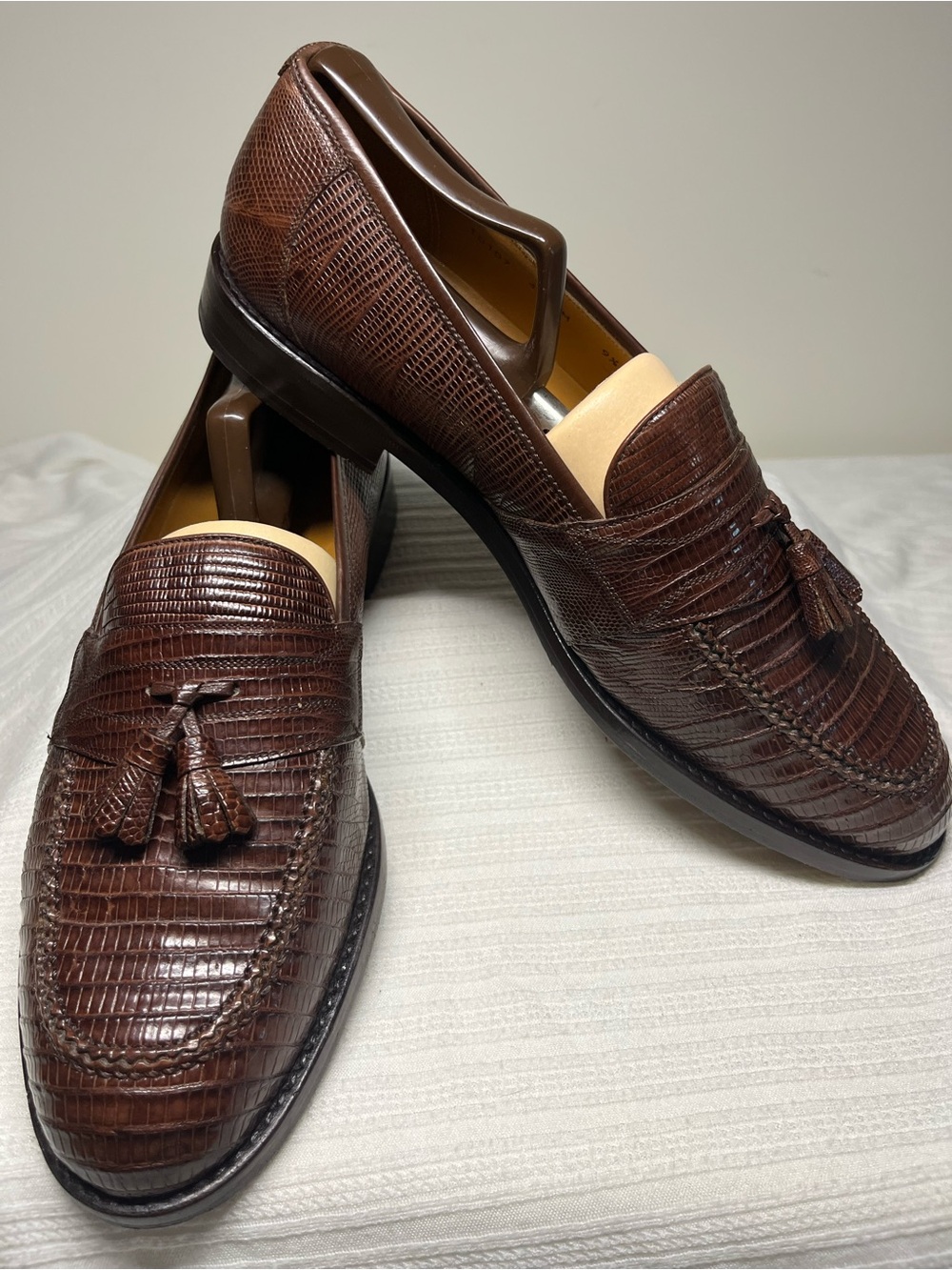 Neiman Marcus Dark Brown Genuine Lizard Tassel Loafers
